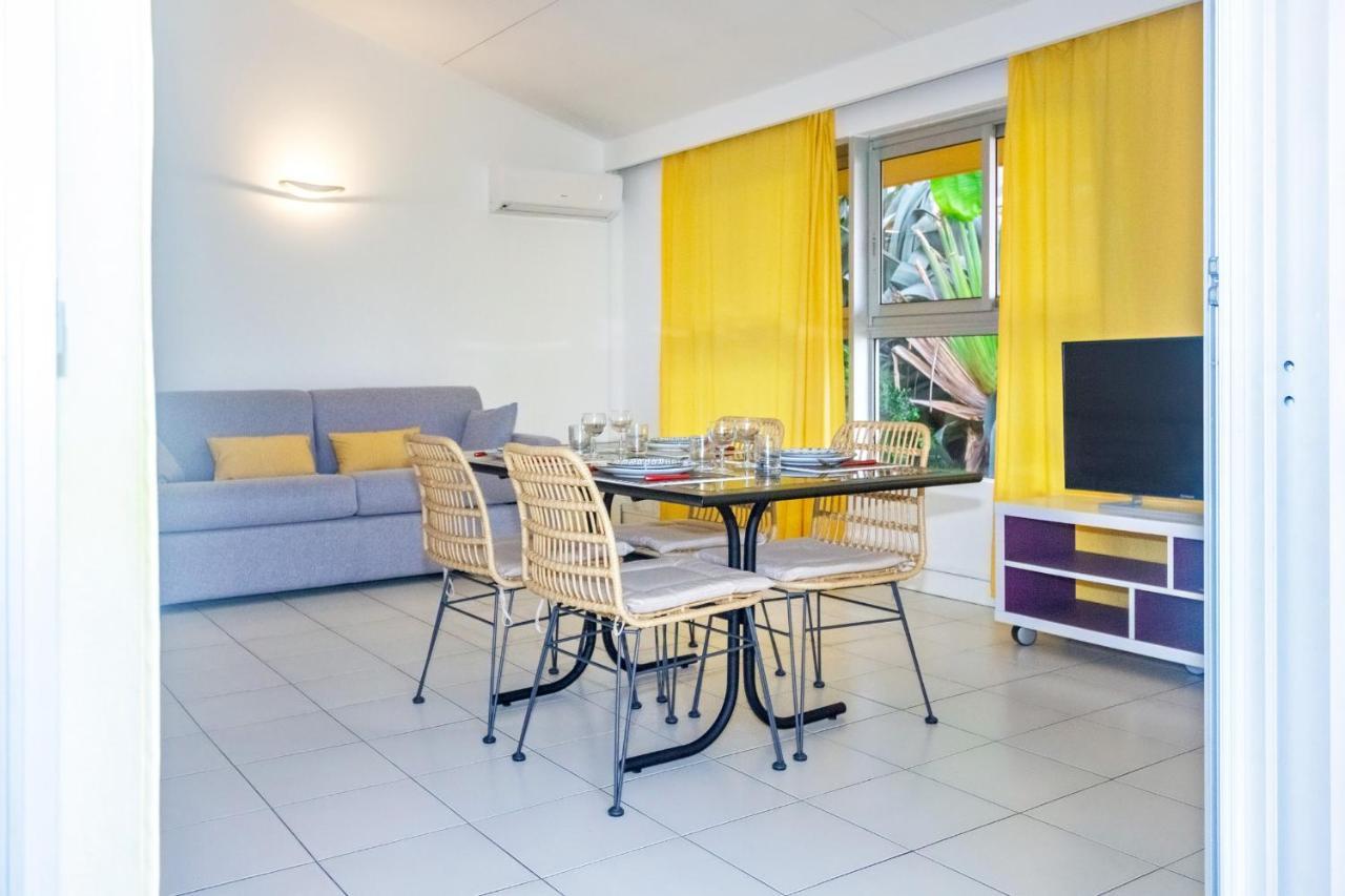 Cuty - Bel Et Spacieux Apt Avec Magnifique Vue Mer Et Piscine Saint Gilles Les Bains Exterior foto